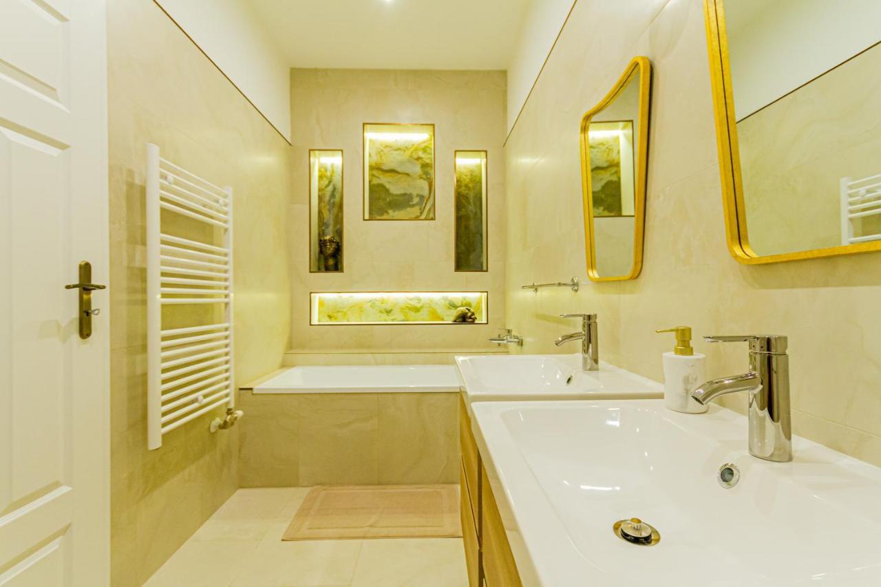 Apartament Bengt Kiraly Str. Luxury