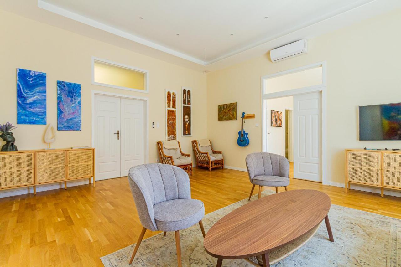 Apartament Bengt Kiraly Str. Luxury *